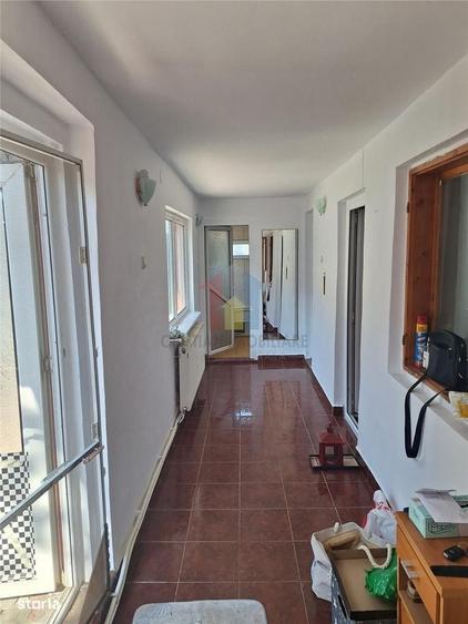 Casă cu 4 camere în Brăilița