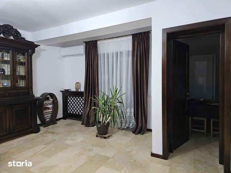 Casă cu 4 camere cu Teren 566 Mp în Central