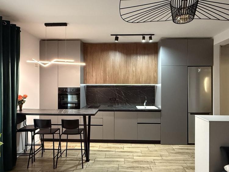 Apartament cu 2 camere decomandat în Giroc