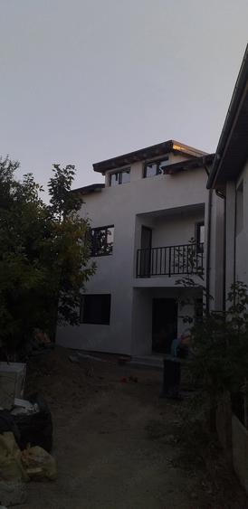 Casă cu Teren 356 Mp în Central