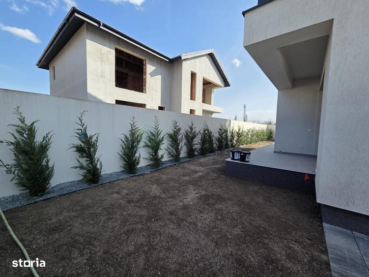 Casă cu 4 camere cu Teren 300 Mp în Băneasa