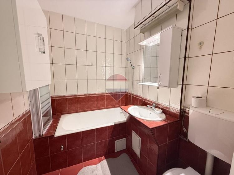 Garsonieră decomandată în Zorilor