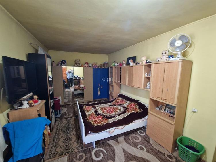 Vand Apartament Comuna Sandra