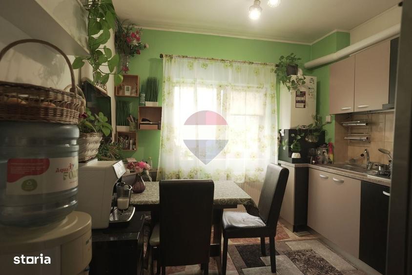 Apartament cu 3 camere în Postăvari