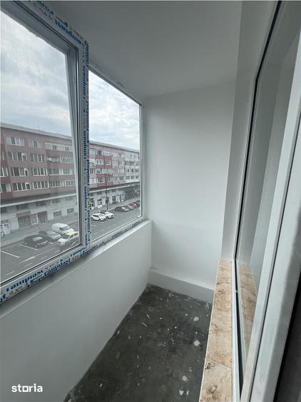 Apartament cu 3 camere decomandat în Decebal