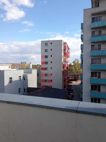 Apartament cu 2 camere decomandat, mobilat în Parcul Carol