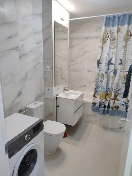 Garsonieră semidecomandată în Titan