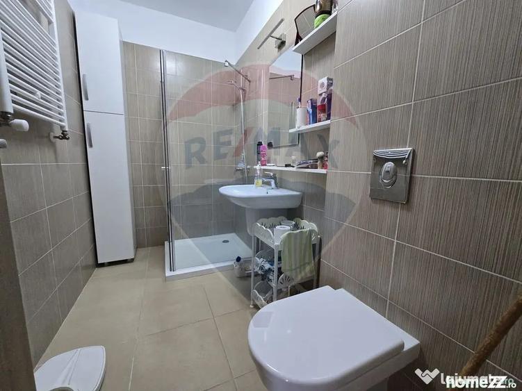 Apartament cu 3 camere semidecomandat, mobilat în Snagov