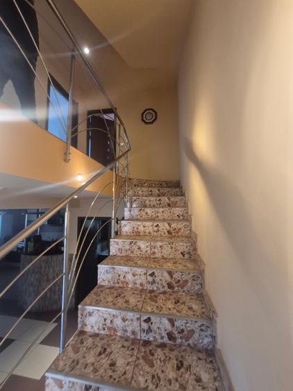 Duplex cu 8 camere cu Teren 1000 Mp în Năvodari