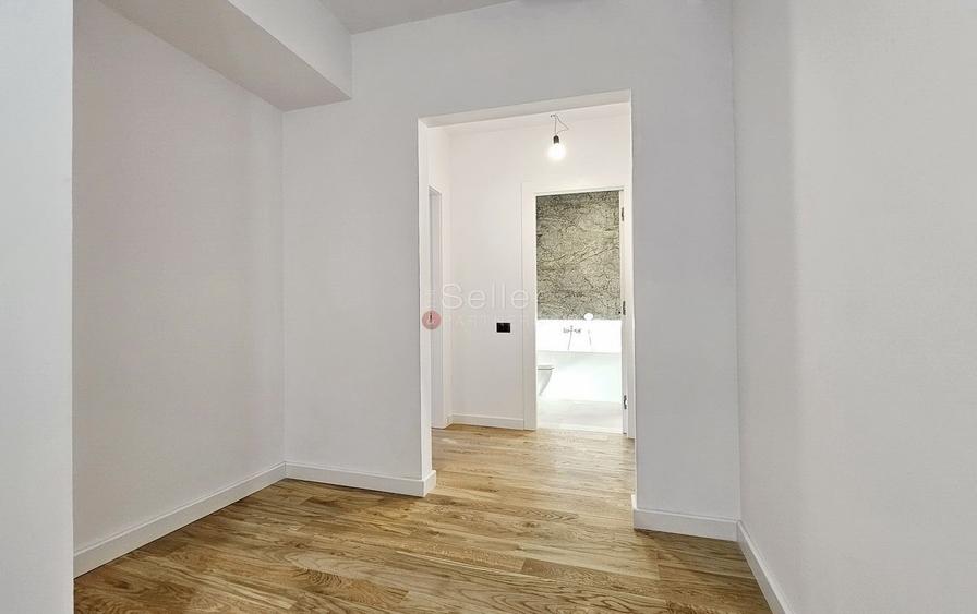 Apartament cu 3 camere decomandat în Brașovul Vechi