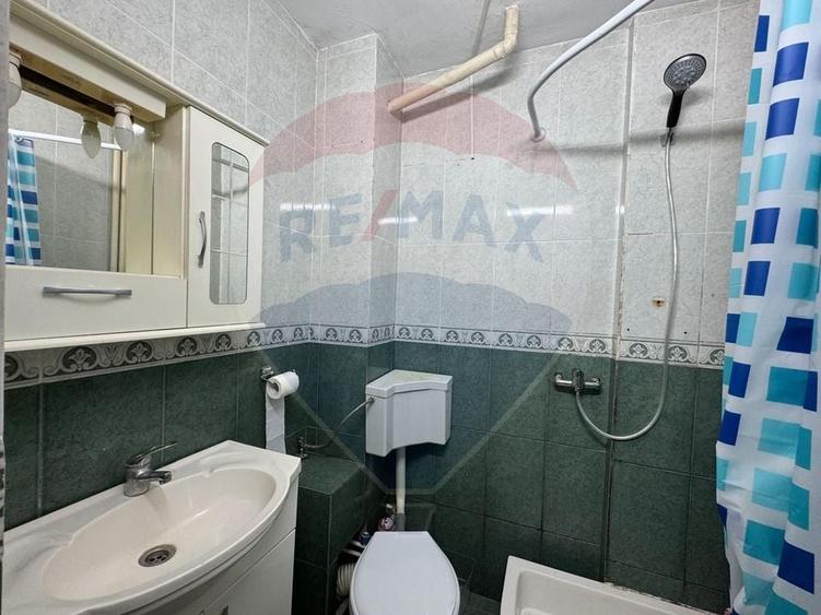 Garsonieră semidecomandată, mobilată în Micălaca