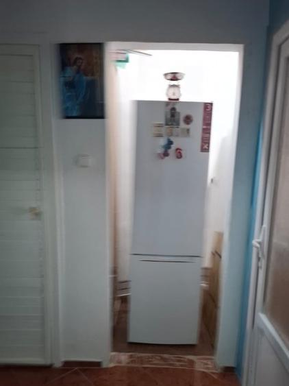 Apartament cu 3 camere semidecomandat, mobilat în Nădlac