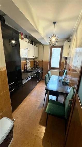 Apartament cu 3 camere decomandat, mobilat în Ultracentral