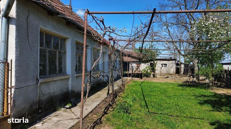 Casă cu 3 camere în Craidorolț