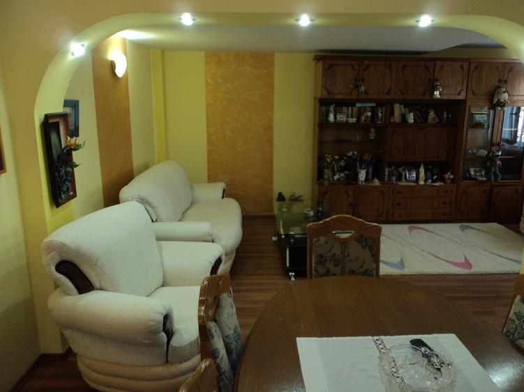 Casa la 7 km de Rm.Valcea, in com Bujoreni(Gura Vaii) - 12