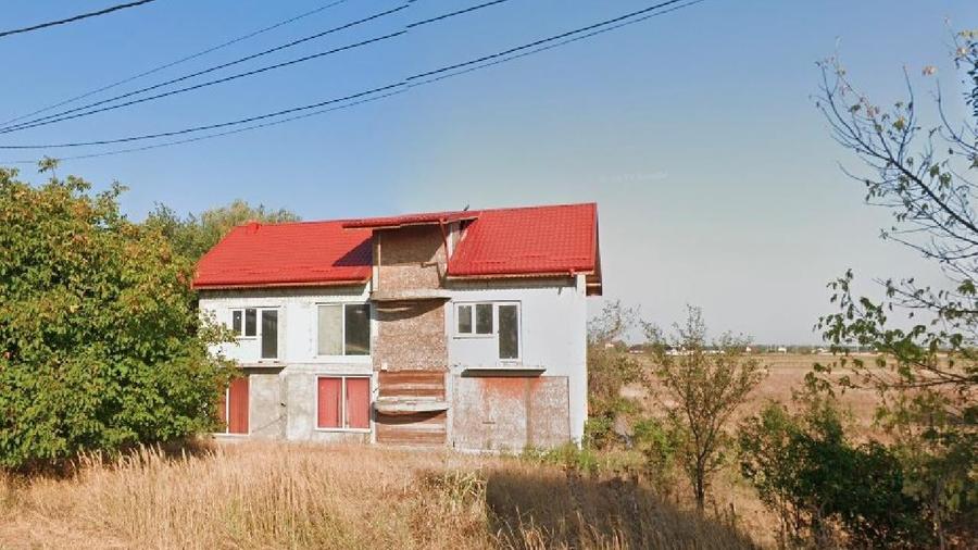 Teren de 1000 mp, în Domnești