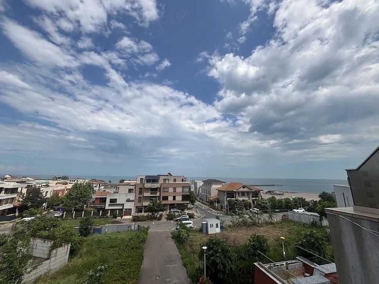 Casă cu 4 camere în Delfinariu