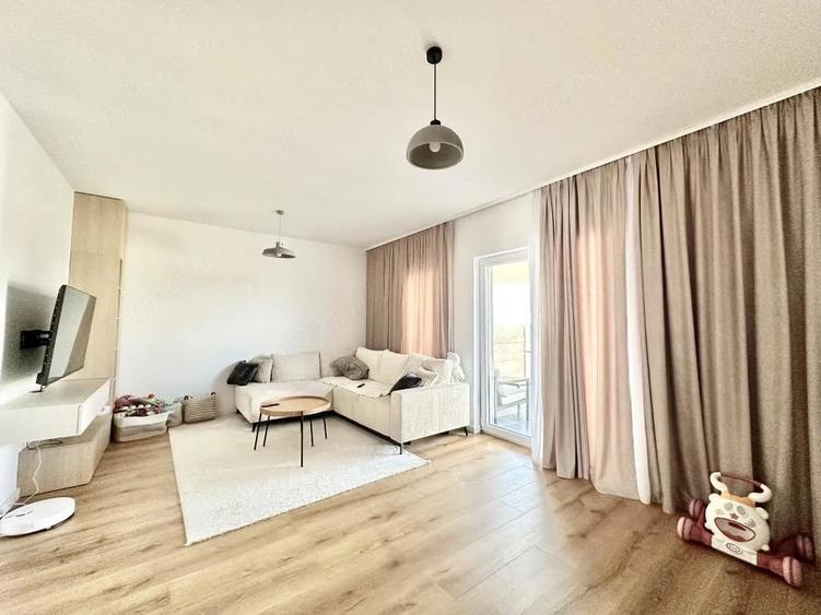 Duplex cu 4 camere - zid dublu despartitor - cartier asfaltat - Mosnita - 10