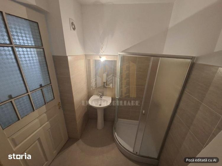 Apartament cu 2 camere decomandat în Predeal