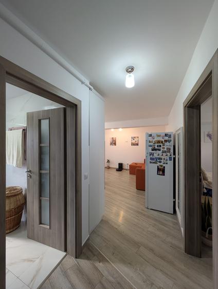 Apartament modern de 2 camere cu 2 parcări incluse – Zona Răzoare Vivo - 11