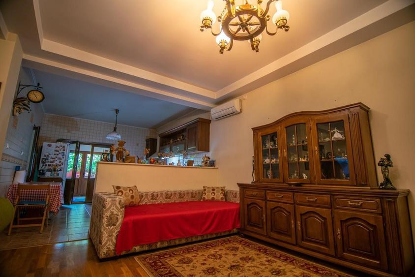 Casă individuală cu 5 camere cu Canalizare în Drumul Găzarului