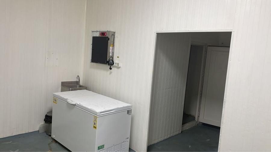 Spațiu comercial, de 100 mp, în Central