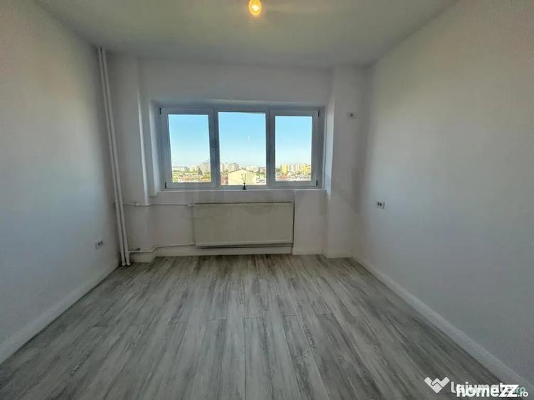 Apartament cu 3 camere decomandat în Titulescu