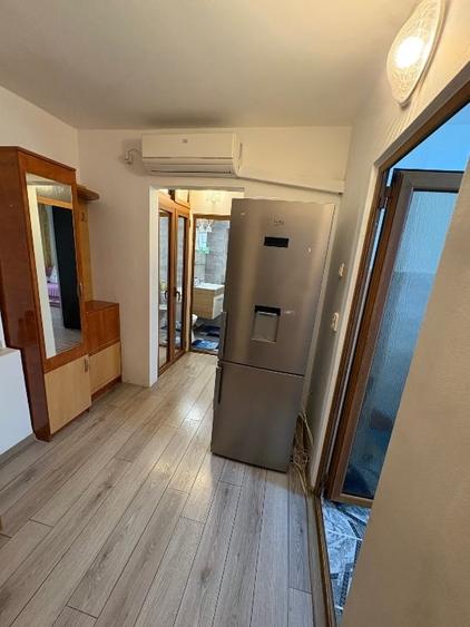 Vând apartament decomandat complet mobilat și utilat cu loc de parcare inclus - 10