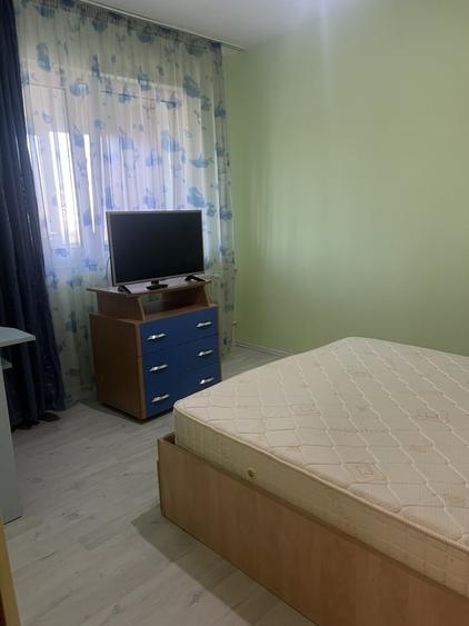 Apartament cu 2 camere semidecomandat în Alexandru Obregia