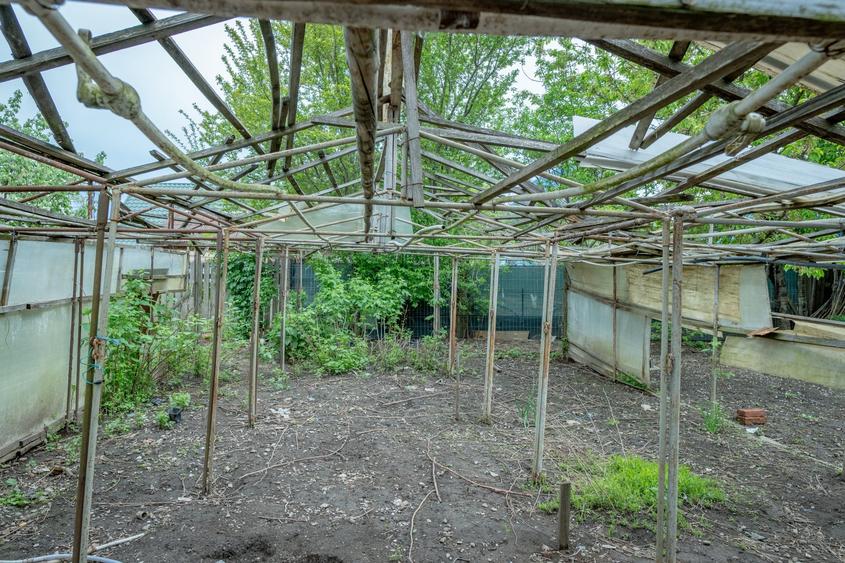 Casă individuală cu 7 camere cu Canalizare în Tazlău