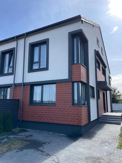 Casă individuală cu 4 camere cu Teren 290 Mp în Odăile