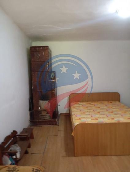 Casă cu 2 camere cu Teren 624 Mp în Bariera Vâlcii