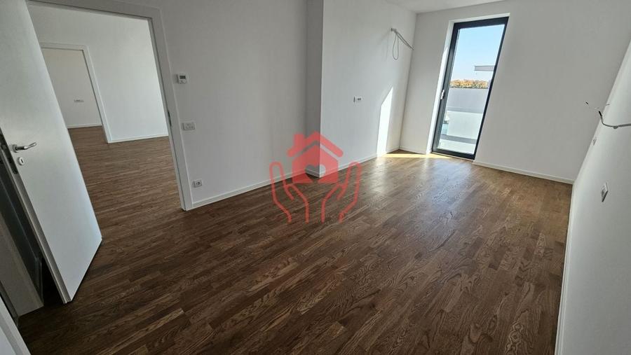 Apartament cu 3 camere decomandat în Băneasa