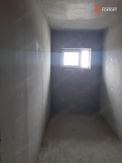 Casă cu 5 camere cu Teren 392 Mp în Giarmata