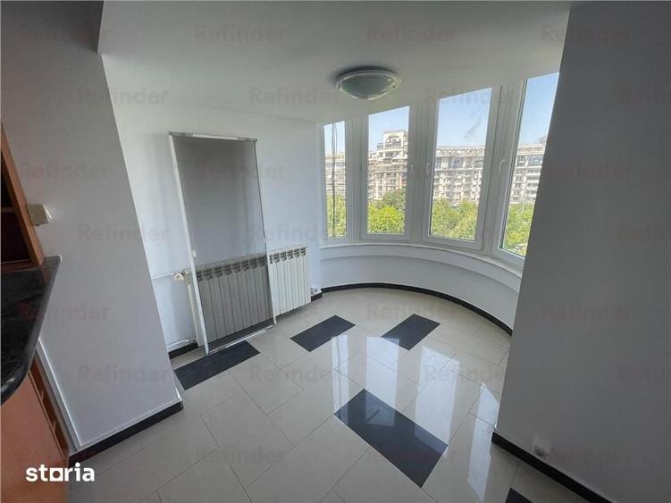 Apartament cu 3 camere decomandat în Centrul Civic