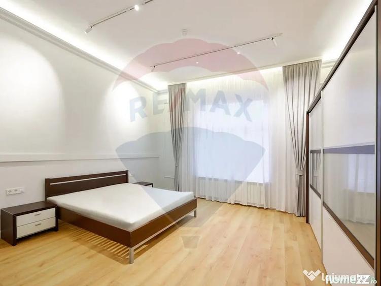 Apartament cu 5 camere decomandat în Ultracentral