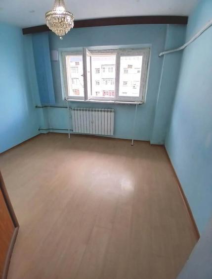Apartament cu 2 camere decomandat în 1 Decembrie 1918
