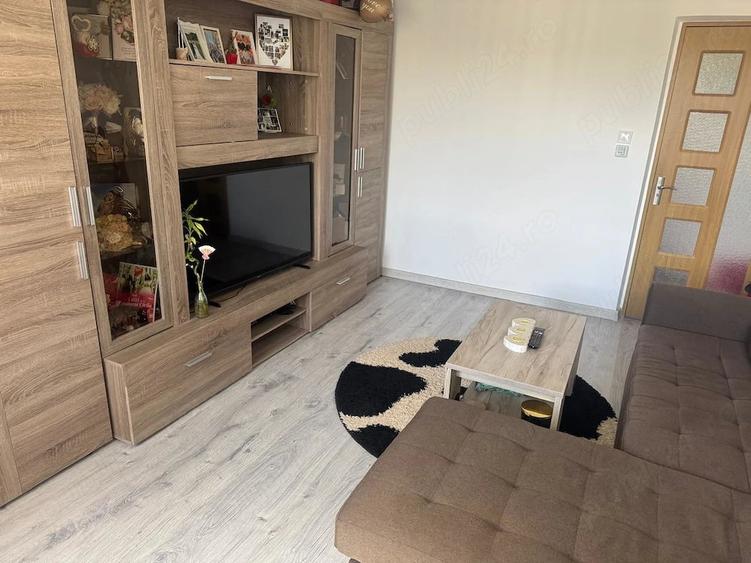 Apartament cu 2 camere decomandat în Govândari