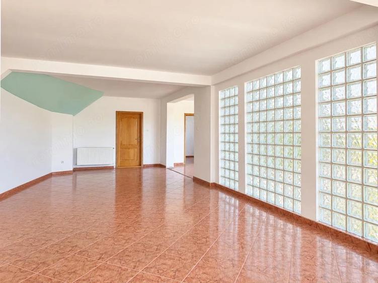 Casă cu 6 camere cu Teren 1000 Mp în Dealuri Oradea