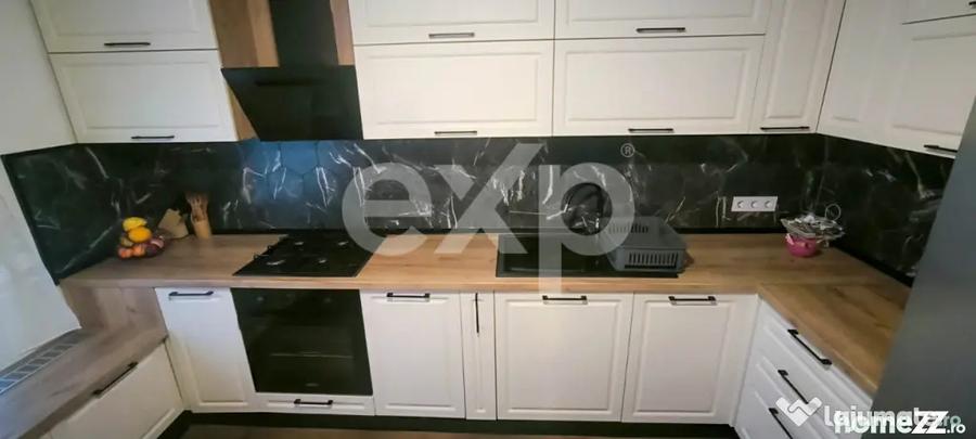 Casă cu 5 camere cu Teren 1060 Mp în Central