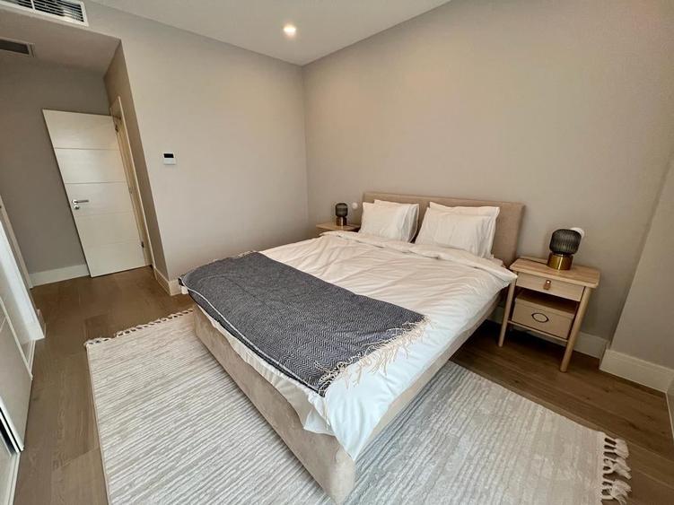 Apartament cu 3 camere decomandat, mobilat în Iancu Nicolae