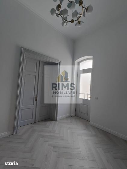 Casă cu 5 camere cu Teren 268.22 Mp în Brazda lui Novac