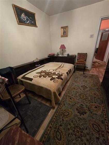 Apartament cu 3 camere semidecomandat în Brâncoveanu