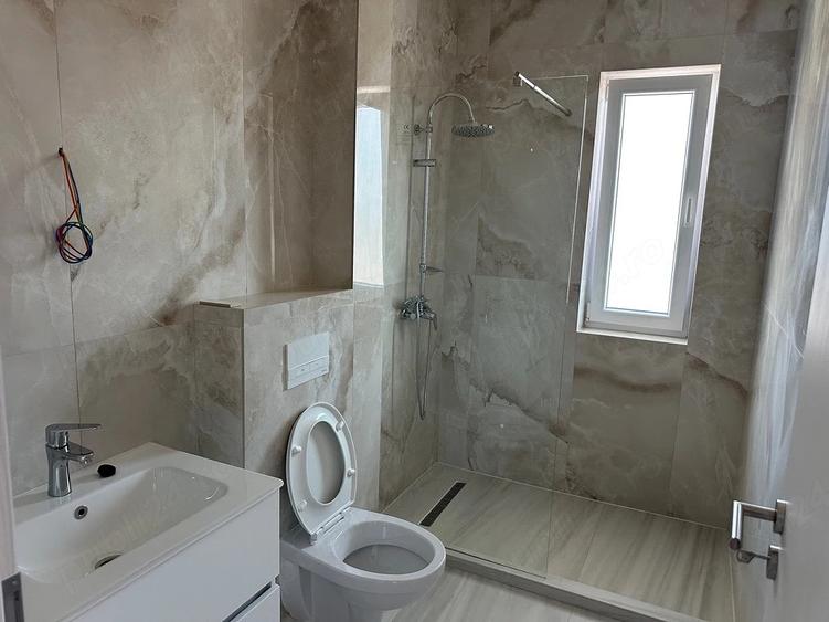 Apartament cu 2 camere decomandat în Giroc