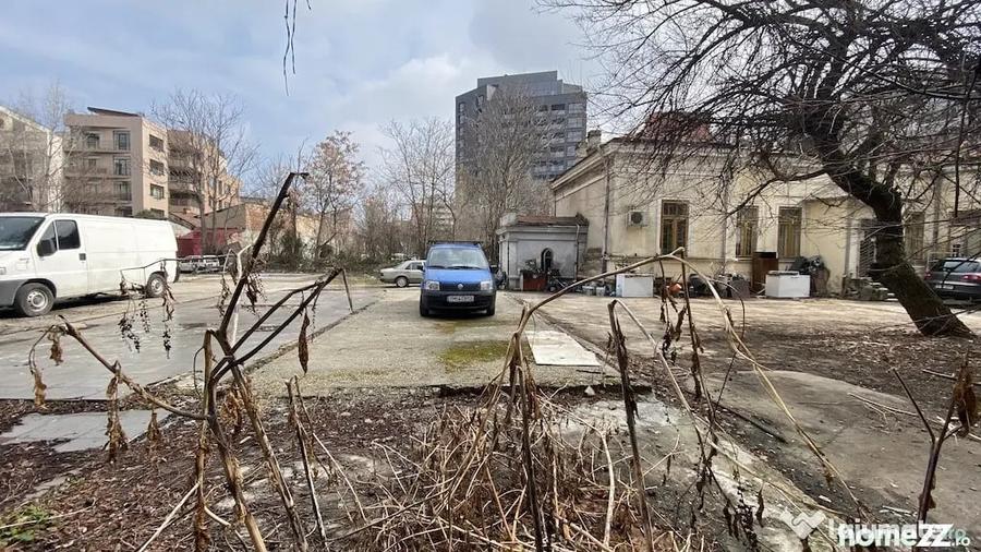 Teren în Romană