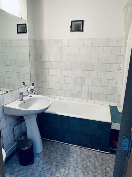 Apartament cu 3 camere decomandat în Independenței