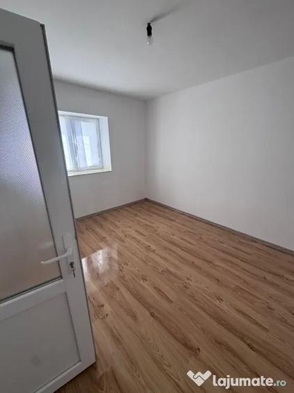 Casă cu 5 camere în Central