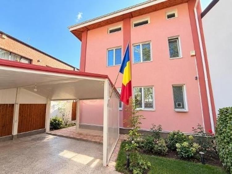 Casă individuală cu 5 camere cu Canalizare în Doamna Ghica