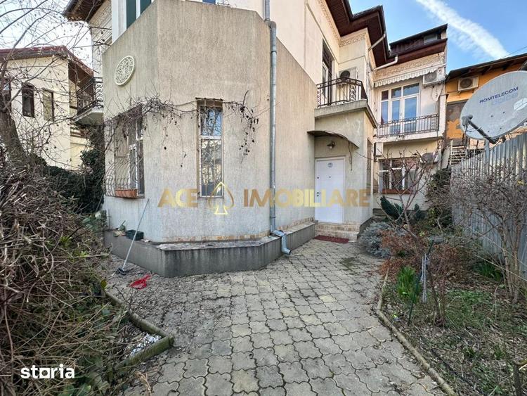 Casă cu 4 camere cu Teren 195 Mp în Vitan