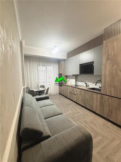 Apartament cu 3 camere decomandat, mobilat în Hipodrom 3
